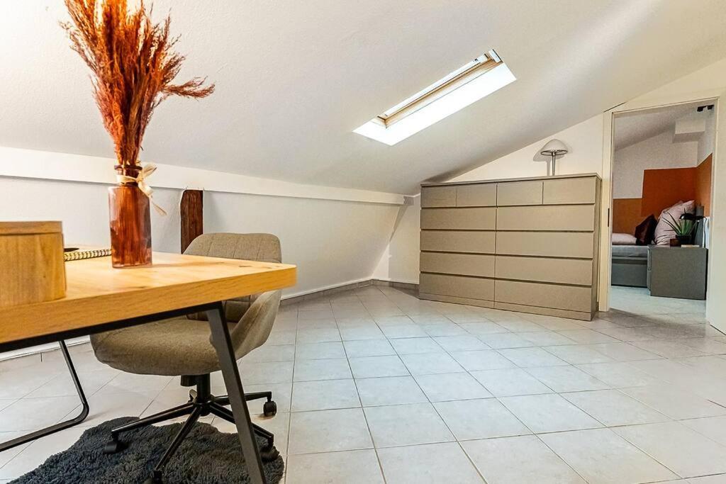 Loft Mit Billard-Tisch Und Ps4 Leilighet Wuppertal Eksteriør bilde