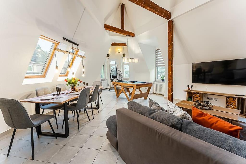 Loft Mit Billard-Tisch Und Ps4 Leilighet Wuppertal Eksteriør bilde