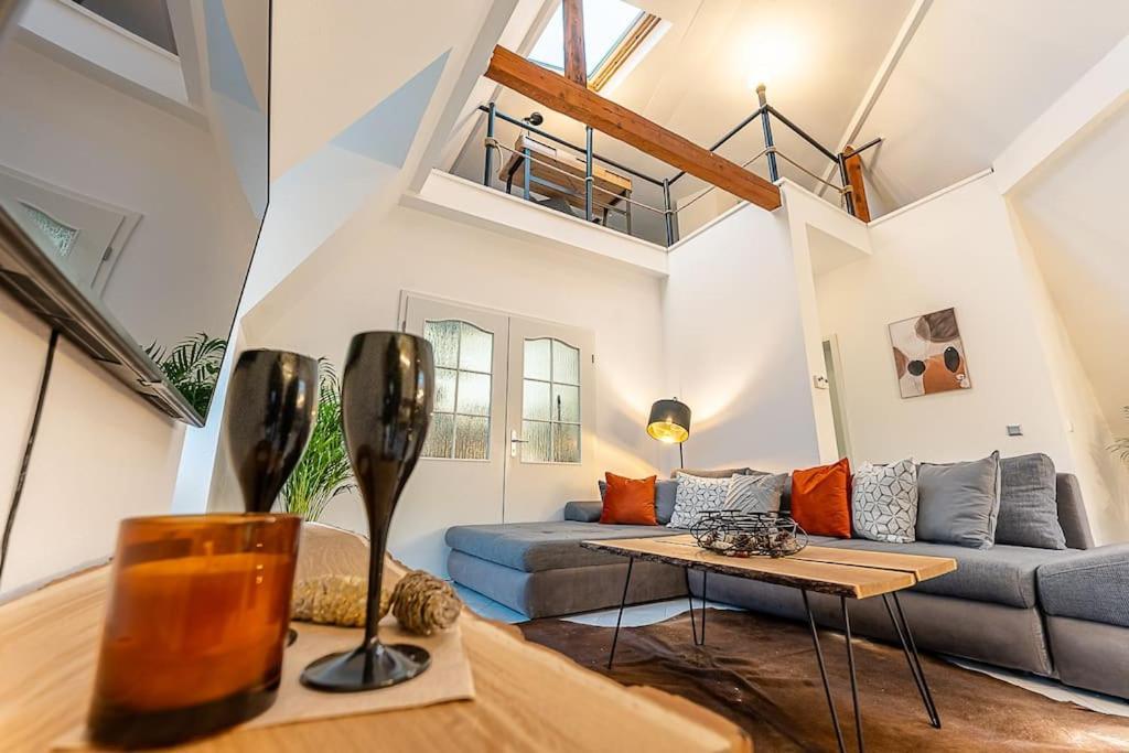Loft Mit Billard-Tisch Und Ps4 Leilighet Wuppertal Eksteriør bilde