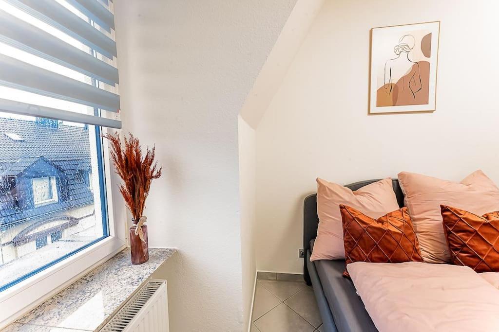 Loft Mit Billard-Tisch Und Ps4 Leilighet Wuppertal Eksteriør bilde